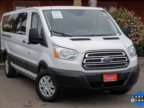 Used 2019 Ford Transit 350 XLT image 2