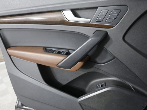 Used 2018 Audi Q5 2.0T Premium Plus w/ Premium Plus Package image 14