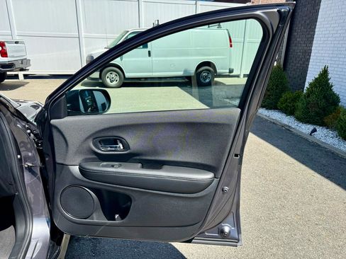 Used 2022 Honda HR-V Sport image 22