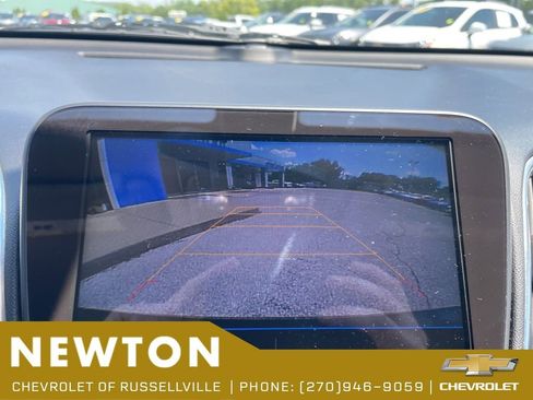 Used 2020 Chevrolet Malibu LT FWD image 11