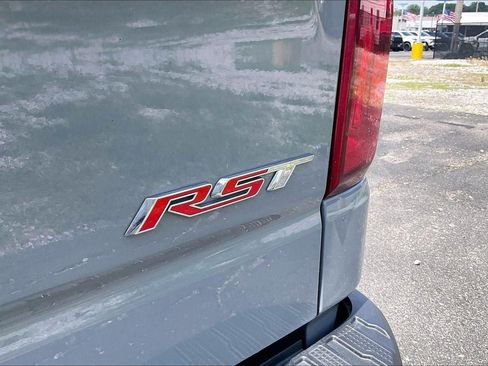 Used 2025 Chevrolet Silverado 1500 RST AWD/4WD image 8