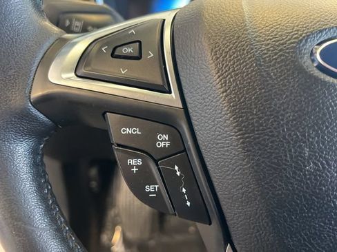 Used 2017 Ford Fusion SE w/ Equipment Group 602A FWD image 18