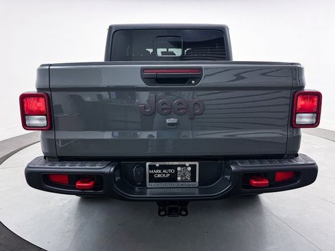 Used 2022 Jeep Gladiator Rubicon w/ Cold Weather Group image 16