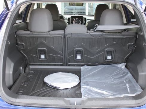 Used 2024 Subaru Crosstrek 2.0i Premium w/ Crosstrek Mirror Package image 27