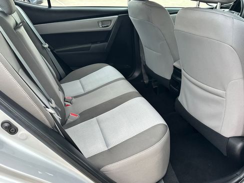 Used 2019 Toyota Corolla LE FWD image 11
