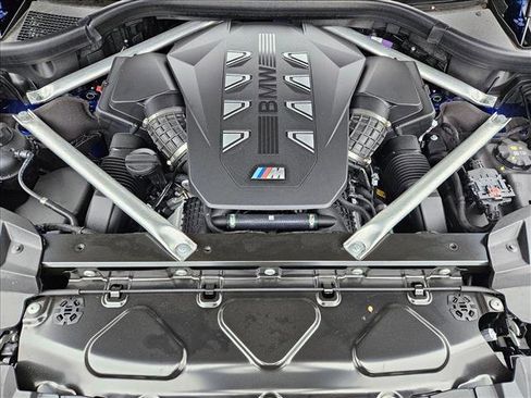 New 2025 BMW X7 M60i image 17