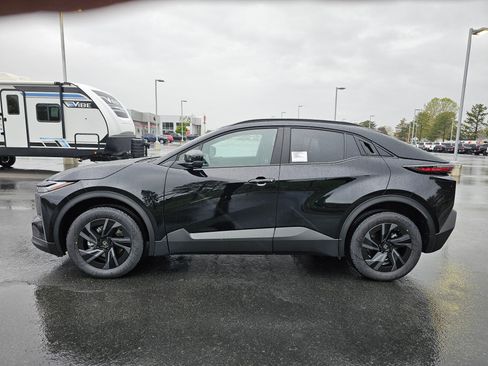New 2026 Toyota C-HR AWD/4WD image 2