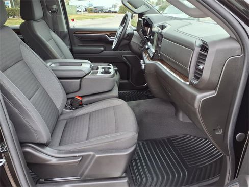 Used 2023 GMC Sierra 1500 SLE image 13