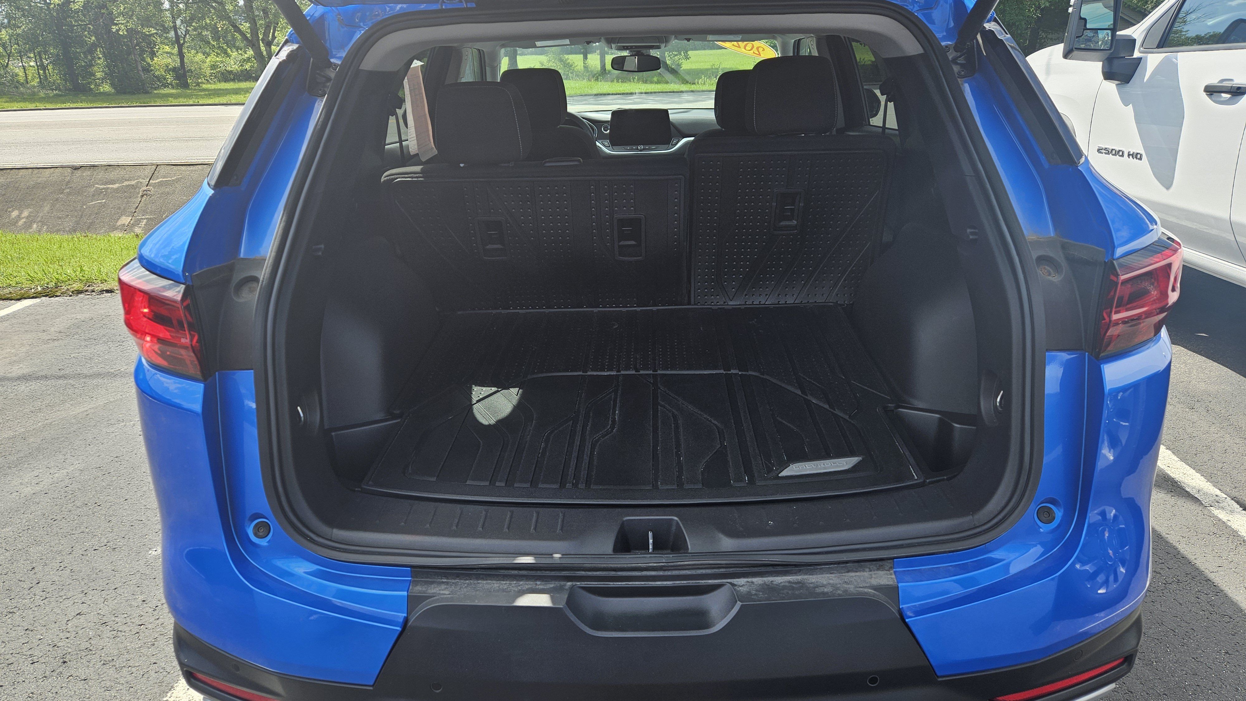 Used 2024 Chevrolet Blazer LT w/ Convenience Package FWD image 7