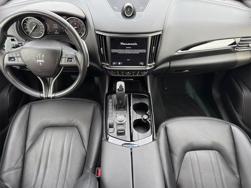 Certified 2023 Maserati Levante GT image 24