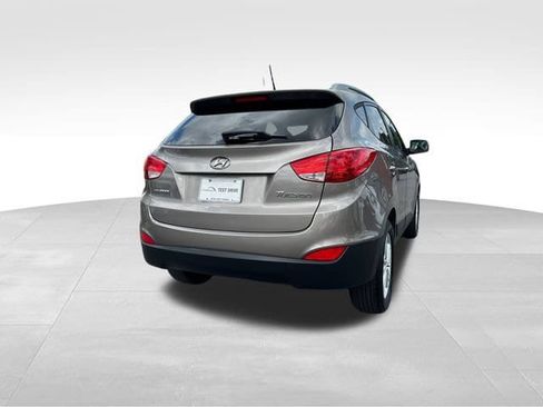 Used 2013 Hyundai Tucson GLS FWD image 5
