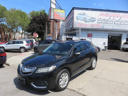 Used 2017 Acura RDX AWD w/ Technology Package image 2