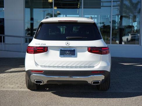 New 2026 Mercedes-Benz GLB 250 image 7