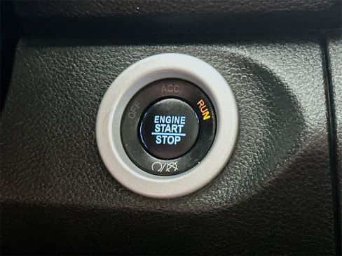 Used 2018 RAM 2500 Laramie w/ Convenience Group image 27