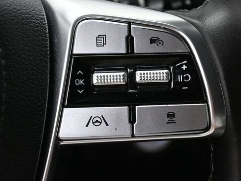 Used 2023 Kia Telluride EX X-Line AWD/4WD image 17