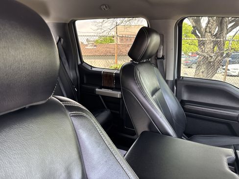 Used 2020 Ford F150 Lariat image 5