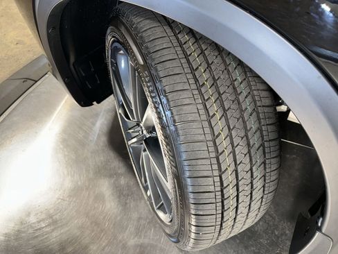 Certified 2025 INFINITI QX55 Essential image 11