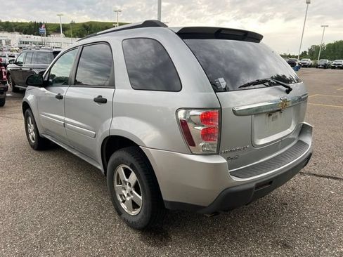 Used 2005 Chevrolet Equinox LS w/ Preferred Equipment Group AWD/4WD image 6