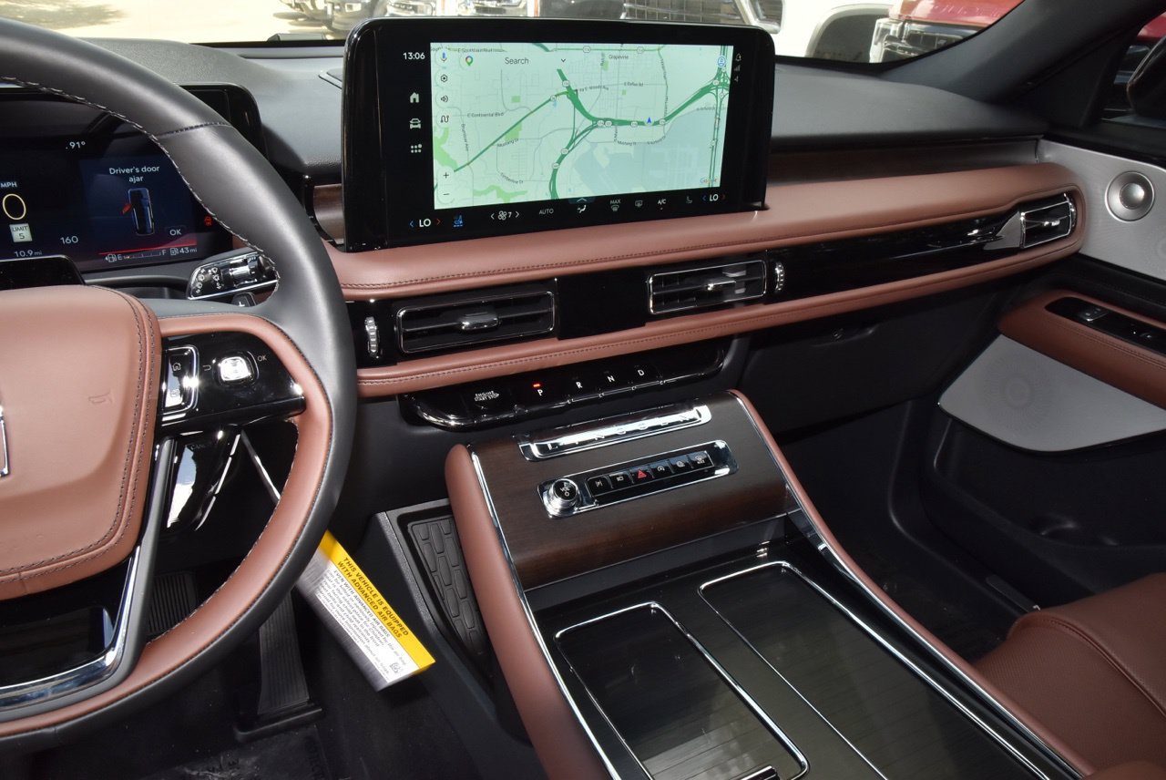 New 2027 Lincoln Aviator Reserve AWD/4WD image 28