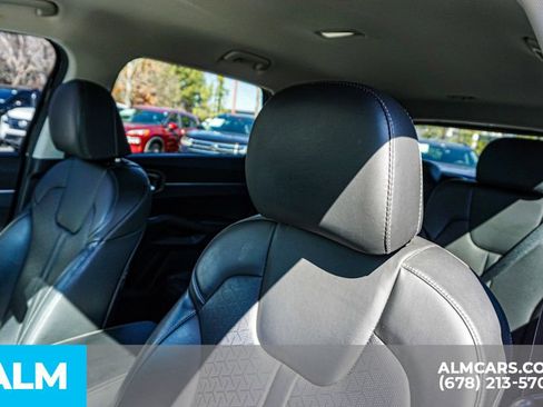 Used 2021 Kia Sorento EX image 18