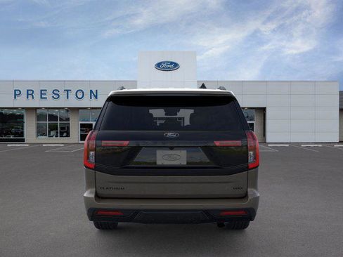 New 2026 Ford Expedition Max Platinum image 5