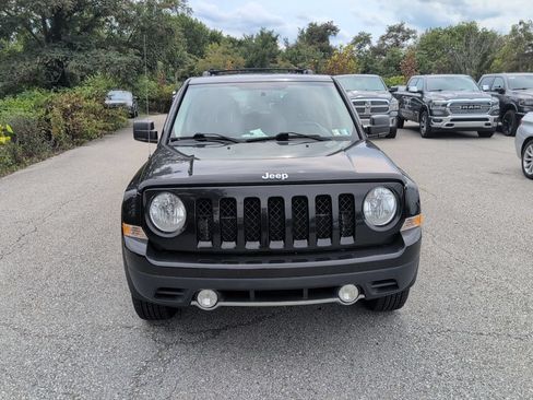 Used 2015 Jeep Patriot Limited w/ Sun/Sound Group AWD/4WD image 2