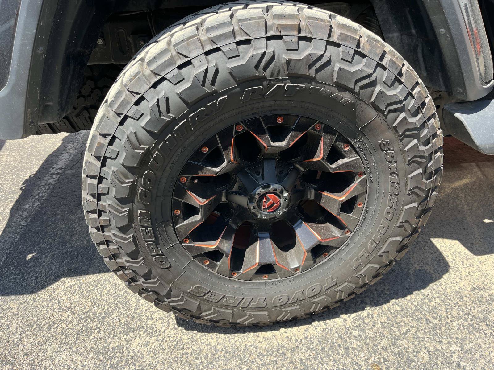 Used 2022 Jeep Gladiator Sport AWD/4WD image 7