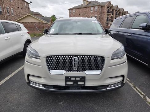 Used 2020 Lincoln Aviator Reserve w/ Elements Package Plus RWD image 2
