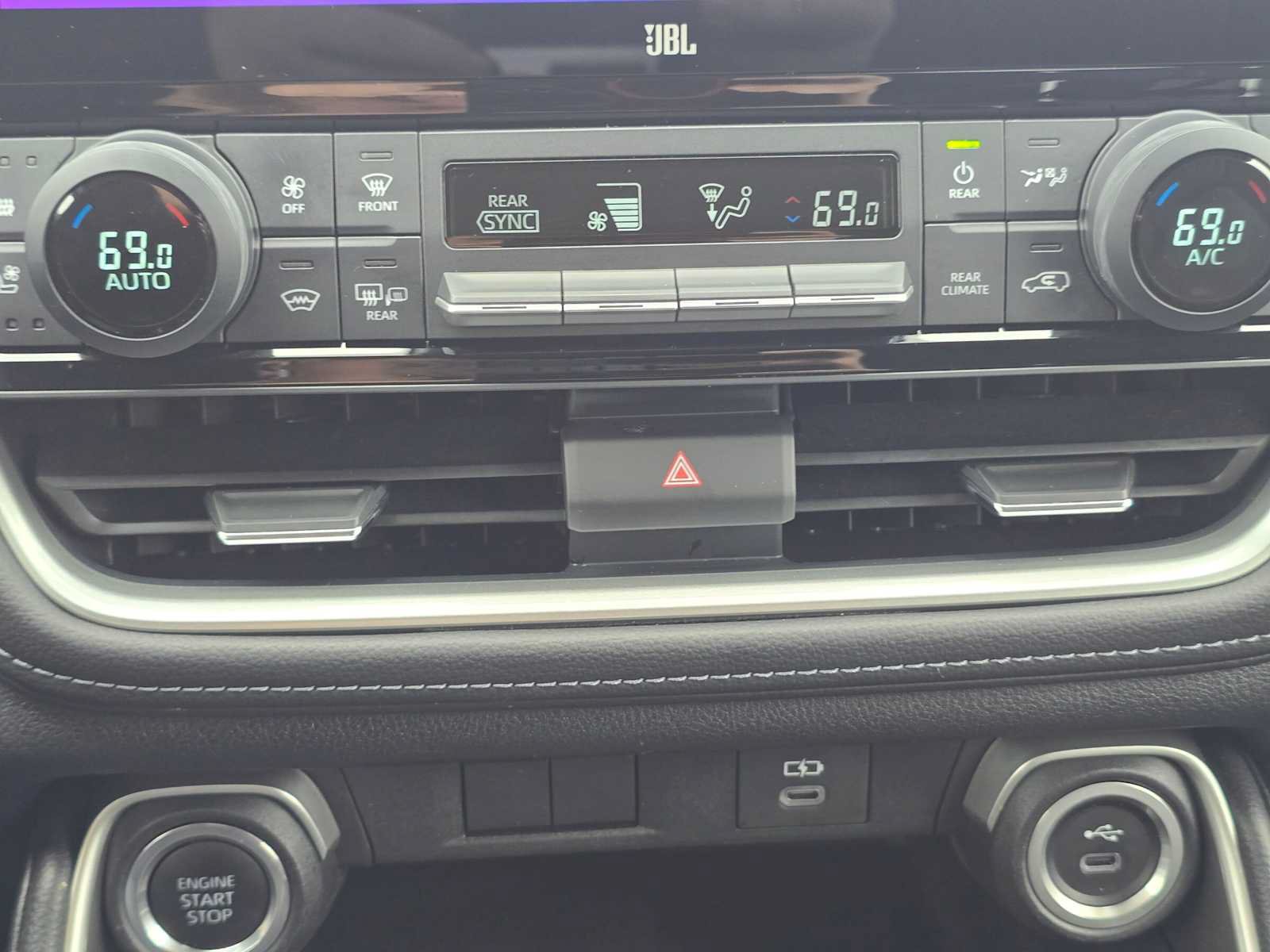 Certified 2024 Toyota Grand Highlander AWD image 30