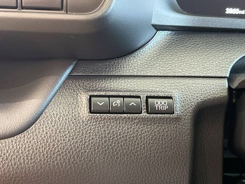 Used 2026 Toyota Crown AWD/4WD image 22