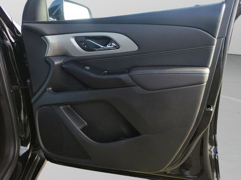 Used 2023 Chevrolet Traverse LT w/ LPO, Floor Liner Package image 36
