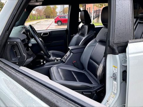 Used 2024 Ford Bronco Big Bend image 32