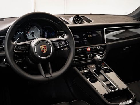 New 2026 Porsche Macan S AWD/4WD image 4