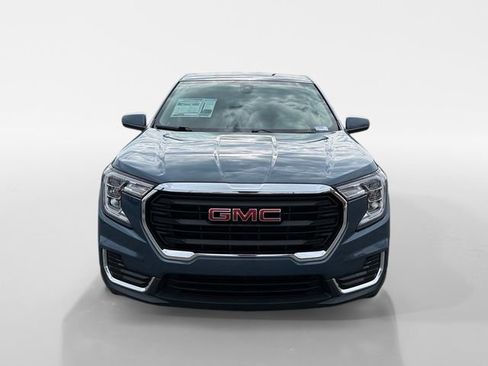 Used 2024 GMC Terrain SLE AWD/4WD image 8