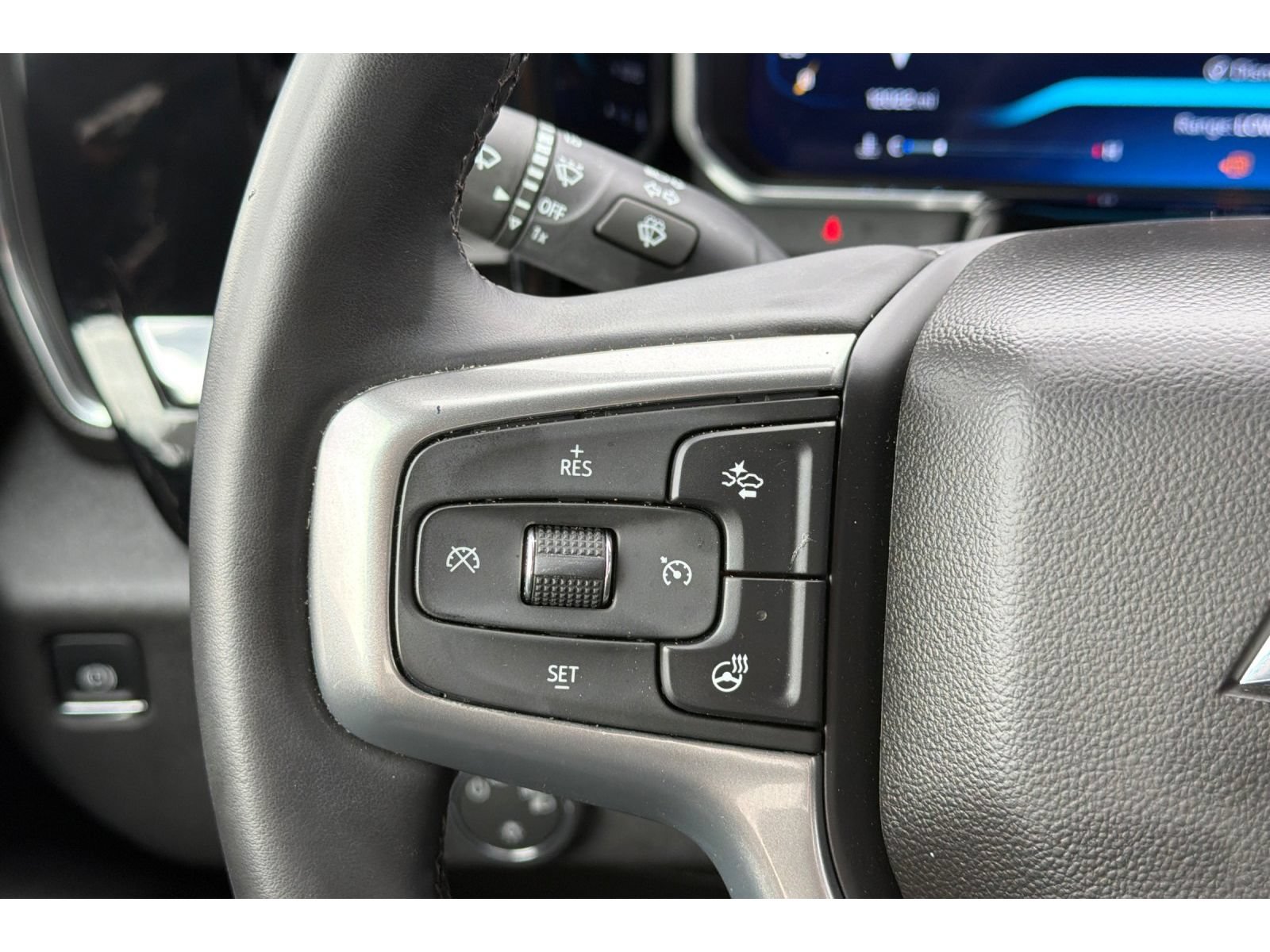 Used 2026 Chevrolet Silverado 1500 LT AWD/4WD image 25