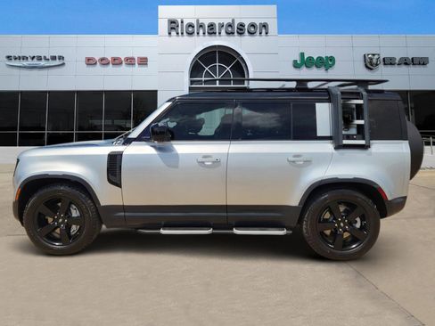 Used 2020 Land Rover Defender 110 First Edition AWD/4WD image 3