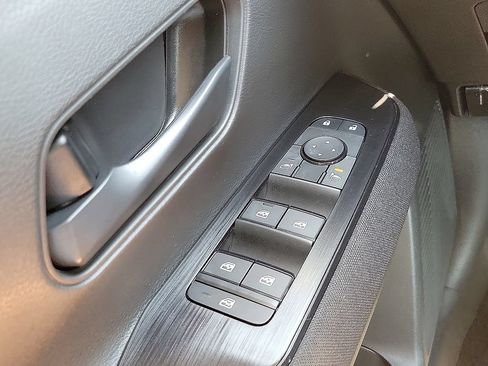 Used 2025 Nissan Kicks S AWD/4WD image 13