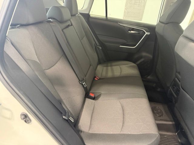 Used 2024 Toyota RAV4 XLE w/ Convenience Package AWD/4WD image 25
