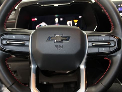 Used 2024 Chevrolet Colorado Z71 w/ Z71 Convenience Package 2 image 32