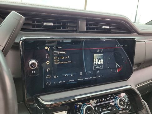 Used 2024 GMC Sierra 2500 AT4X image 21