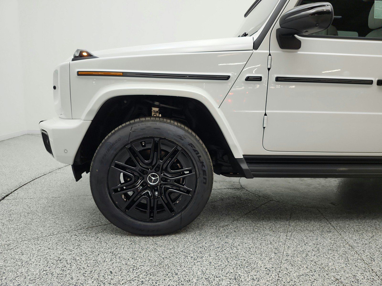 New 2027 Mercedes-Benz G 580 e image 15