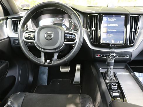 Used 2019 Volvo XC60 T5 R-Design w/ Protection Package Premier AWD/4WD image 35