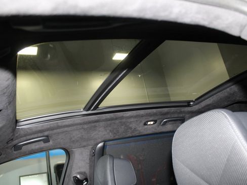 Used 2024 BMW X7 xDrive40i w/ M Sport Package image 46