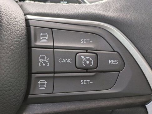 New 2025 Jeep Grand Cherokee Limited w/ Black Appearance Package image 23