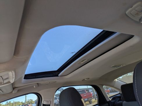 Used 2014 Ford Focus SE w/ SE Sport Package image 20