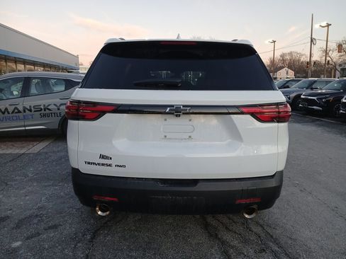 Certified 2022 Chevrolet Traverse LS w/ Midnight/Sport Edition image 8