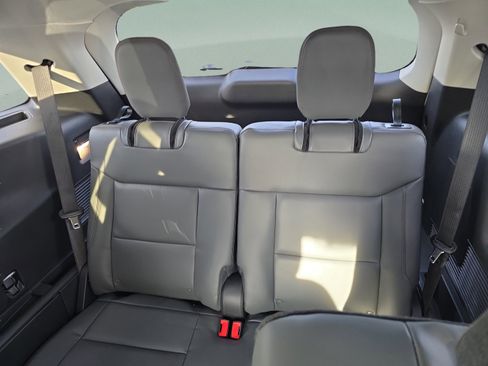New 2026 Ford Explorer Active w/ Active Comfort Package AWD/4WD image 7