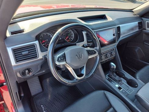 Used 2020 Volkswagen Atlas Cross Sport SE image 11