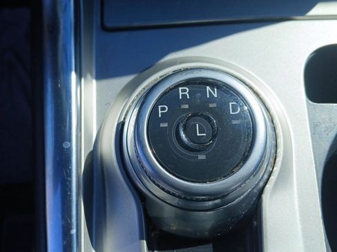 Used 2022 Ford Explorer Platinum w/ Technology Package image 19