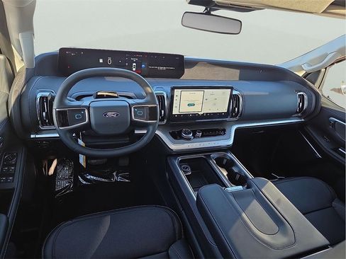 New 2026 Ford Expedition Max Platinum w/ Driver's Package image 11